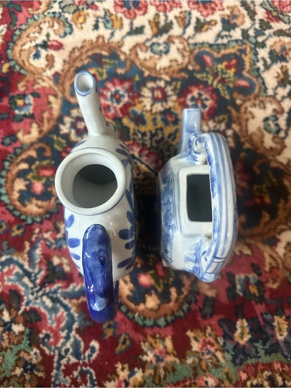 Set of 2 Vintage Chinese Porcelain Teapots.
